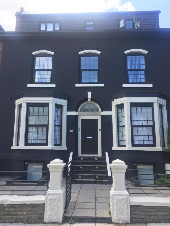 Huntley Lodge Pp Liverpool Exteriör bild